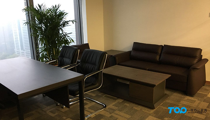 深圳一格大班臺(tái)) 深圳一格大班臺(tái))