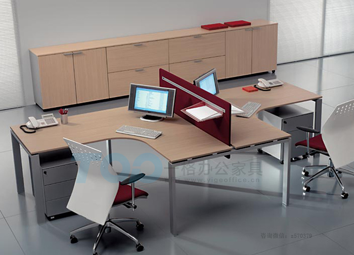 兩人位屏風(fēng)辦公桌.JPG 兩人位屏風(fēng)辦公桌.JPG