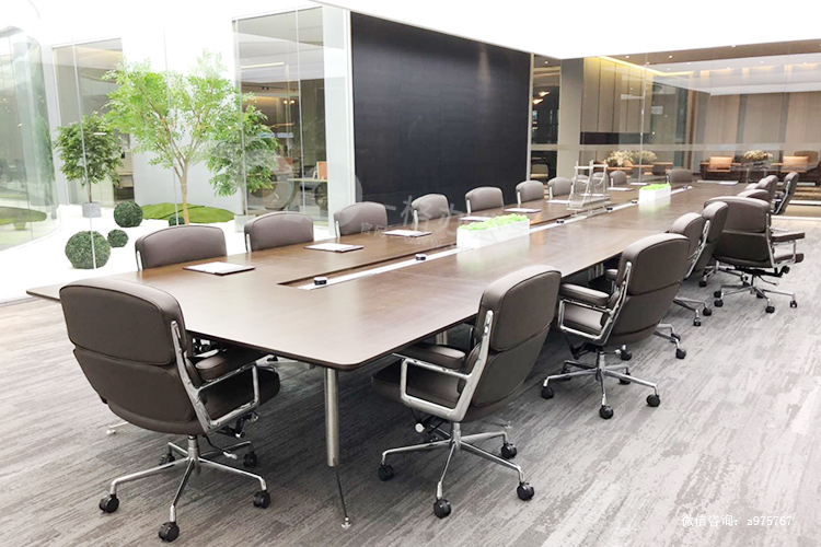 現(xiàn)代板式會(huì)議桌.jpg 現(xiàn)代板式會(huì)議桌.jpg