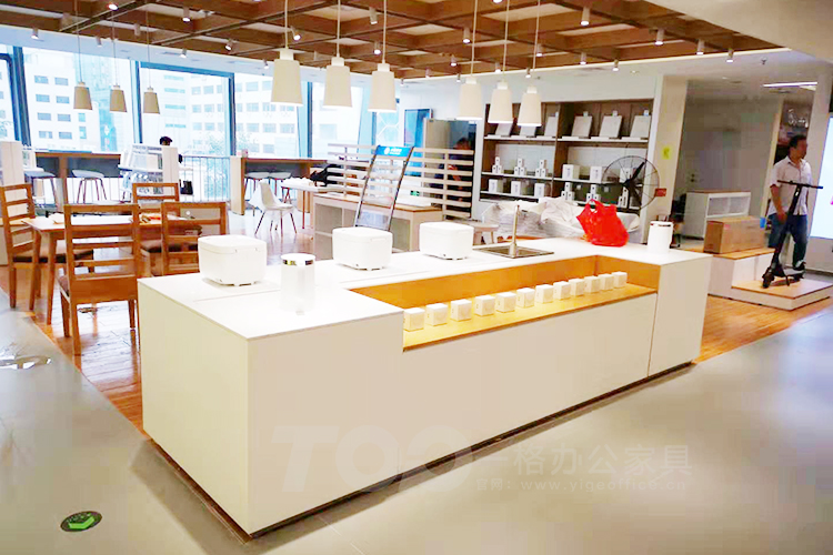 中國(guó)移動(dòng)5G產(chǎn)品展示臺(tái).jpg 中國(guó)移動(dòng)5G產(chǎn)品展示臺(tái).jpg