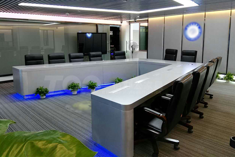 異形辦公桌側(cè)方.jpg 異形辦公桌側(cè)方.jpg