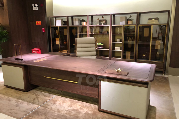 3.6M班臺.jpg 3.6M班臺.jpg