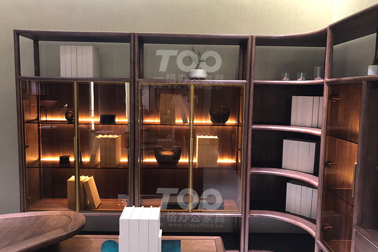 智能實木文件柜.jpg 智能實木文件柜.jpg