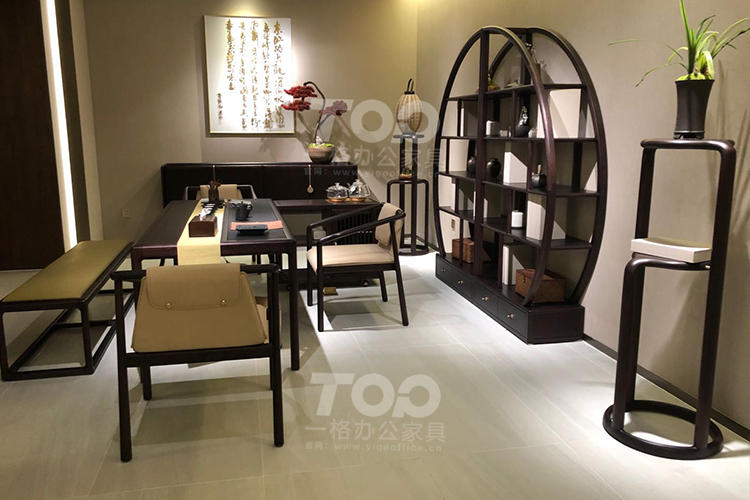 茶臺側(cè)面.jpg 茶臺側(cè)面.jpg