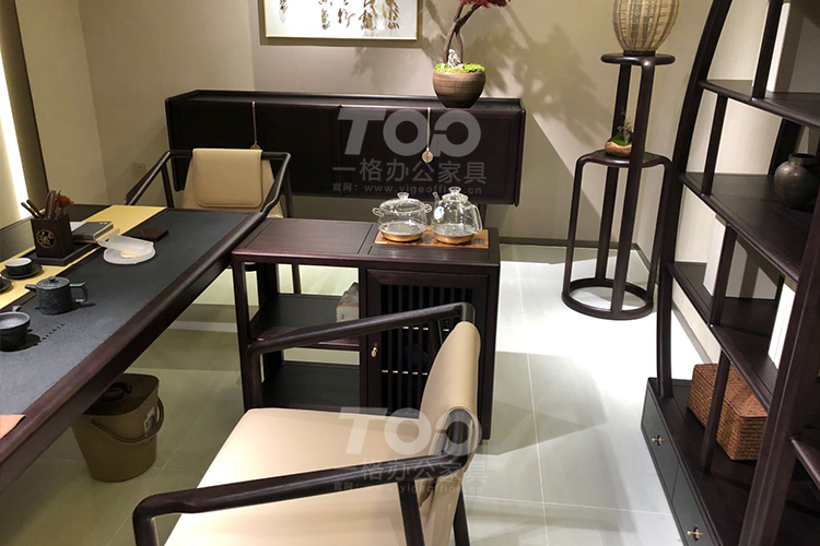 茶臺內(nèi)側(cè).jpg 茶臺內(nèi)側(cè).jpg