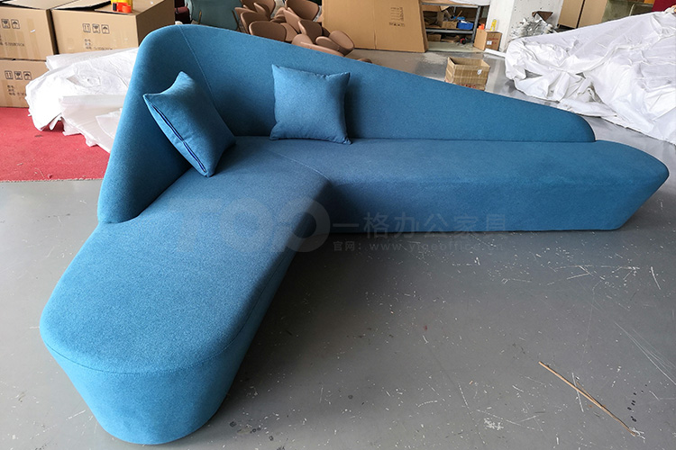 異形藍(lán)色布藝沙發(fā).jpg 異形藍(lán)色布藝沙發(fā).jpg