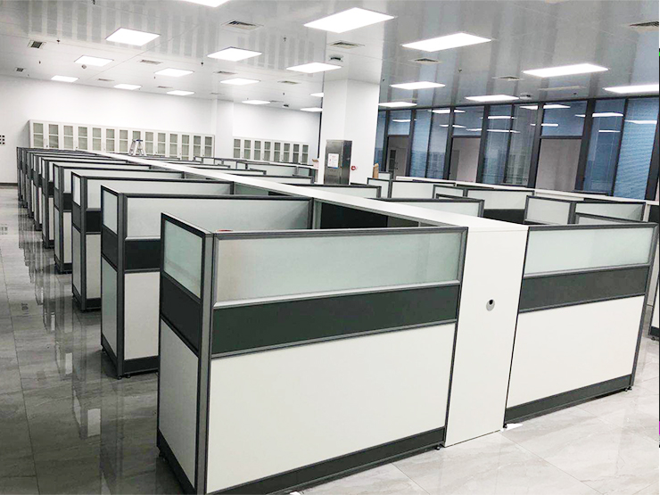 職員屏風(fēng)辦公桌.jpg 職員屏風(fēng)辦公桌.jpg